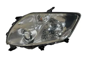 Toyota Auris 150 Lampa przednia 8115002460