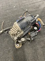 BMW 5 G30 G31 Ilmajousituksen kompressoripumppu 6886721