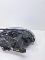 Volvo S60 Lampa przednia 31698828