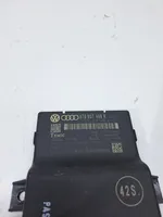 Audi A5 8T 8F Gateway control module 8T0907468K