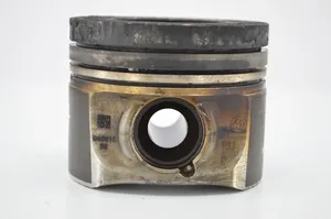 Toyota Avensis T270 Piston 13101WA030