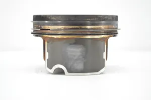 Mitsubishi Eclipse Cross Piston 1110D252