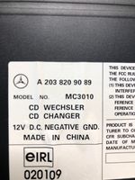 Mercedes-Benz S W220 CD/DVD-vaihdin A2038208089