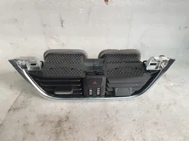 Ford Fiesta Dysze / Kratki środkowego nawiewu deski rozdzielczej H1BB19K617AEW