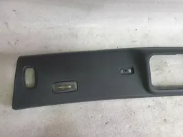 Volkswagen Eos Rivestimento della console di illuminazione installata sul rivestimento del tetto 1Q0867390