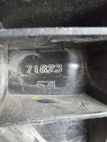 Suzuki Kizashi Support de pare-chocs arrière 7182357L