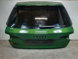 Audi RS4 B9 Takaluukun/tavaratilan kansi 