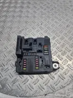 Renault Megane II Module de fusibles 8200306033A