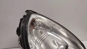 Mercedes-Benz R W251 Lampa przednia A2518260291