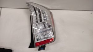 Toyota Prius (XW30) Lampa przednia 4736R