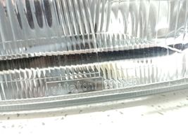 Fiat Punto (176) Lampa przednia LPB4810