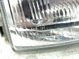 Fiat Punto (176) Lampa przednia LPB4810