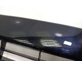 Toyota Prius (XW30) Etupuskurin alempi jäähdytinsäleikkö 81H12710