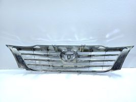 Toyota Hilux (AN10, AN20, AN30) Grille calandre supérieure de pare-chocs avant 81P105-2