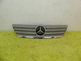 Mercedes-Benz C AMG W203 Etupuskurin ylempi jäähdytinsäleikkö 2038801283