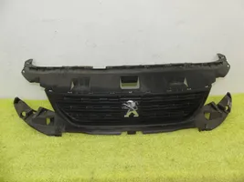 Peugeot Partner III Maskownica / Grill / Atrapa górna chłodnicy 9818281980