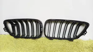 BMW 2 F22 F23 Maskownica / Grill / Atrapa górna chłodnicy 7295522