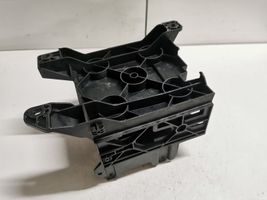 Audi S5 Facelift Uchwyt / Mocowanie wzmacniacza dźwięku 8T0907368B