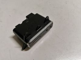 Dodge Durango Connettore plug in USB 68289895AA