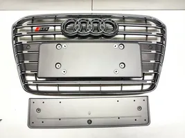 Audi A5 8T 8F Etupuskurin ylempi jäähdytinsäleikkö 8T0853651N