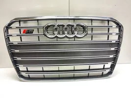 Audi A5 8T 8F Grotelės viršutinės 8T0853651N