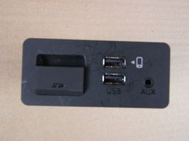 Mazda CX-5 II USB-pistokeliitin TK78669U0C