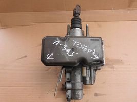 Toyota Prius (XW50) Master brake cylinder 4721047110