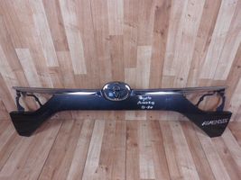 Toyota Avensis T270 Garniture de hayon 7681105110