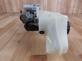 Toyota Corolla E210 E21 Główny cylinder hamulca 4721012500