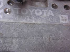 Toyota RAV 4 (XA40) ABS-pumppu 4721042100