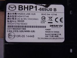 Mazda 3 III Connettore plug in USB BHP1669U0B