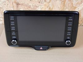 Toyota Yaris XP210 Panel / Radioodtwarzacz CD/DVD/GPS 861400D600