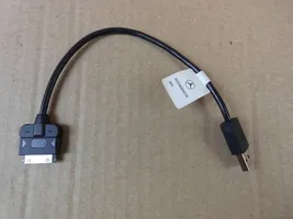 Mercedes-Benz E W213 USB-pistokeliitin A2228204315