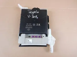 Toyota Corolla E210 E21 Module de fusibles 8922102830