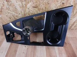 Lexus UX Garniture latérale de console centrale avant 5882276010