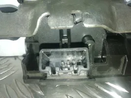 Ford Fiesta Takaluukun lukon salvan moottori 8A51A442A66B