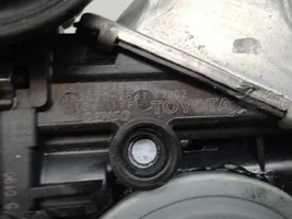 Lexus CT 200H Manualny podnośnik szyby drzwi przednich 8572075060