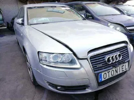 Audi A6 S6 C6 4F Dzinēja pārsegs (vāks) 4F0823029F