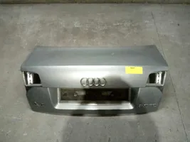 Audi A4 Allroad Grilles/couvercle de haut-parleur arrière 8E5827023AA