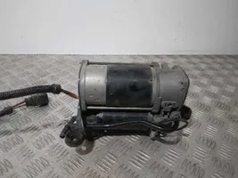 Audi A8 S8 D3 4E Ilmajousituksen kompressoripumppu 15155000462