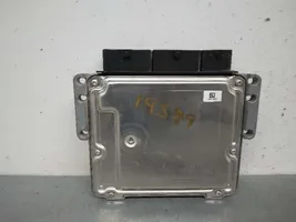 Renault Kangoo II Sterownik / Moduł ECU 0281032885