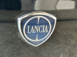 Lancia Thema Takaluukun/tavaratilan kansi 