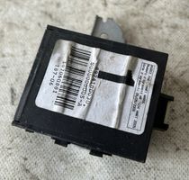 Toyota Yaris Oven keskuslukituksen ohjausyksikön moduuli 897410D030