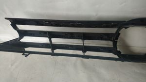 Volkswagen Touran II Front bumper upper radiator grill 5G0853653