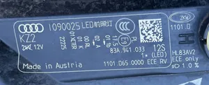 Audi Q3 F3 Lampa przednia 83A941033