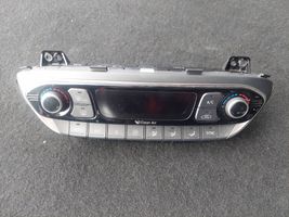 Hyundai i30 Panel klimatyzacji 97250G4300