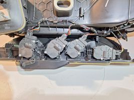 Mercedes-Benz ML W166 Sisälämmityksen ilmastoinnin korin kotelo A1668303460