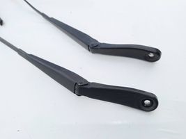 Volvo V40 Cross country Windshield/front glass wiper blade 31276060