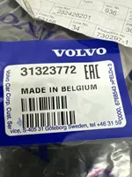 Volvo XC60 Uchwyt dyszy spryskiwacza reflektorów 31323772