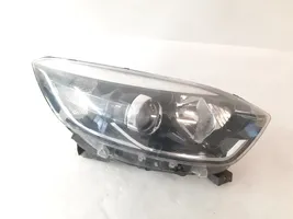 Renault Captur Передняя фара 260100947R